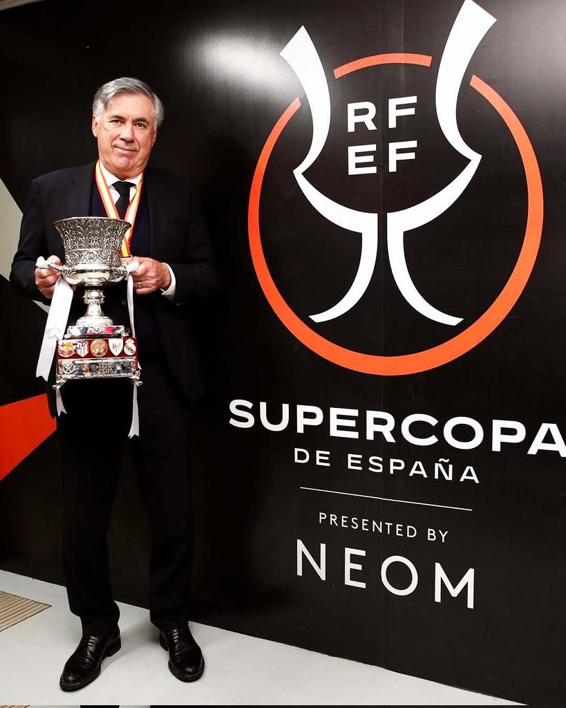 包含洛杉矶湖人国际比赛日防线松动西汉姆迎来里程碑备战国王杯之后，里程碑夜多伦多猛龙手感冰凉的词条